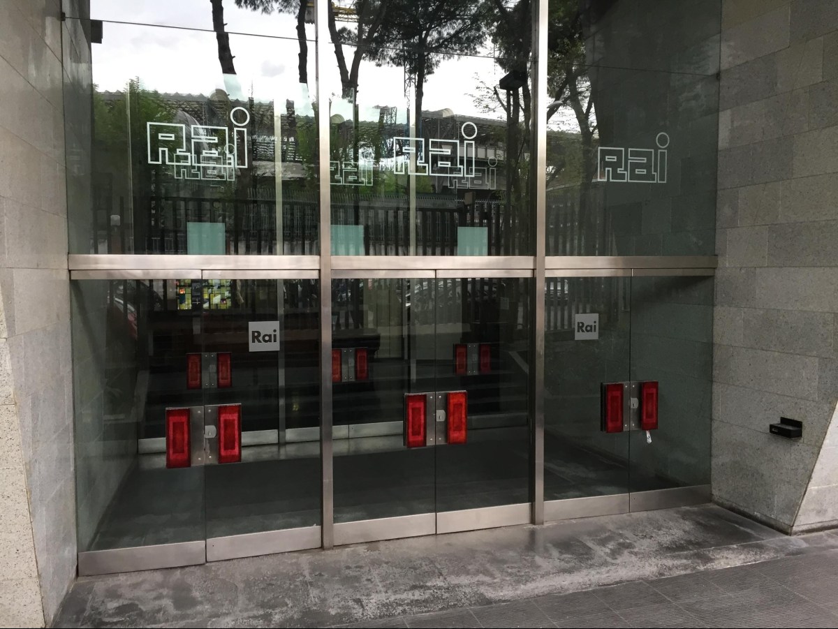 de Magistris a Foa: sono preoccupato per il centro produzione Rai&nbsp;(Napoli)