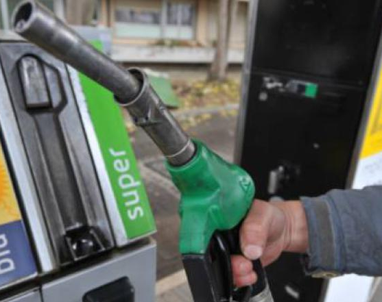 Prezzi benzina in aumento: sulle autostrade è ‘forte&nbsp;rialzo’
